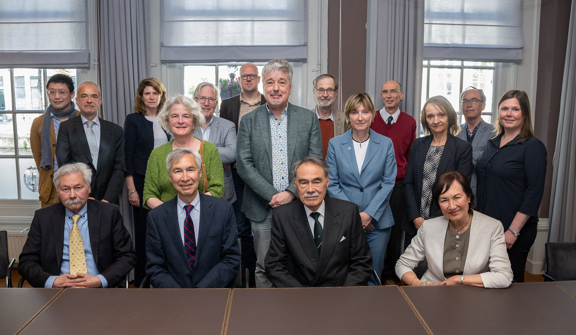 Schenking persoonlijk archief en collectie Leidse sinoloog Robert van